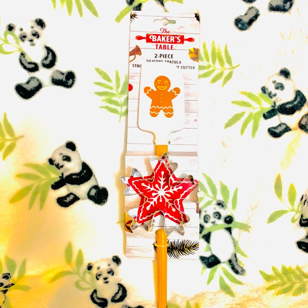 Gingerbread Man Spatula & Snowflake Cookie Cutter